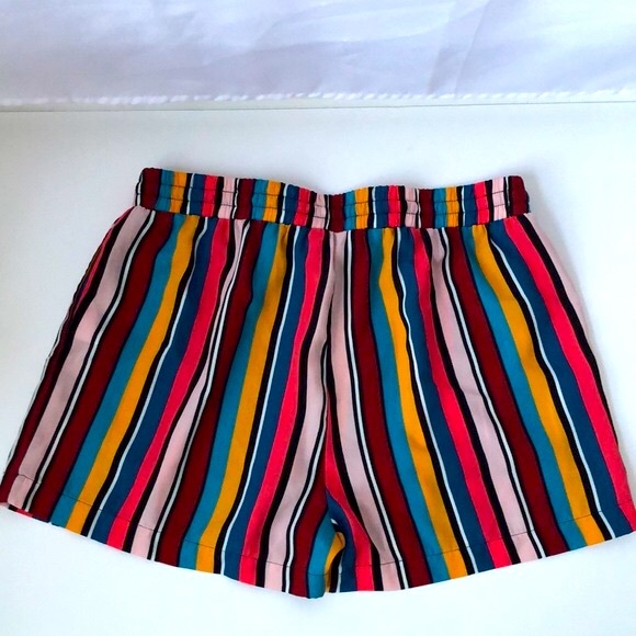 Guess Striped Shorts Size M - Picture 2 of 4